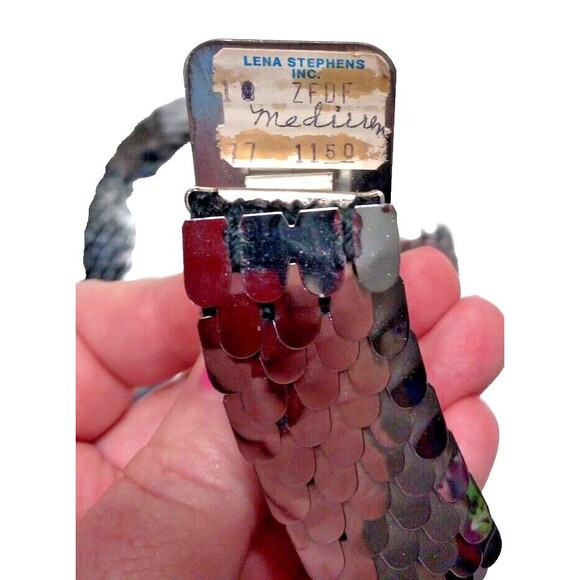 Silver Tone Stretch Belt Flower Plate Size Medium Hook & Eye Closure 34 Inch - Picture 4 of 7